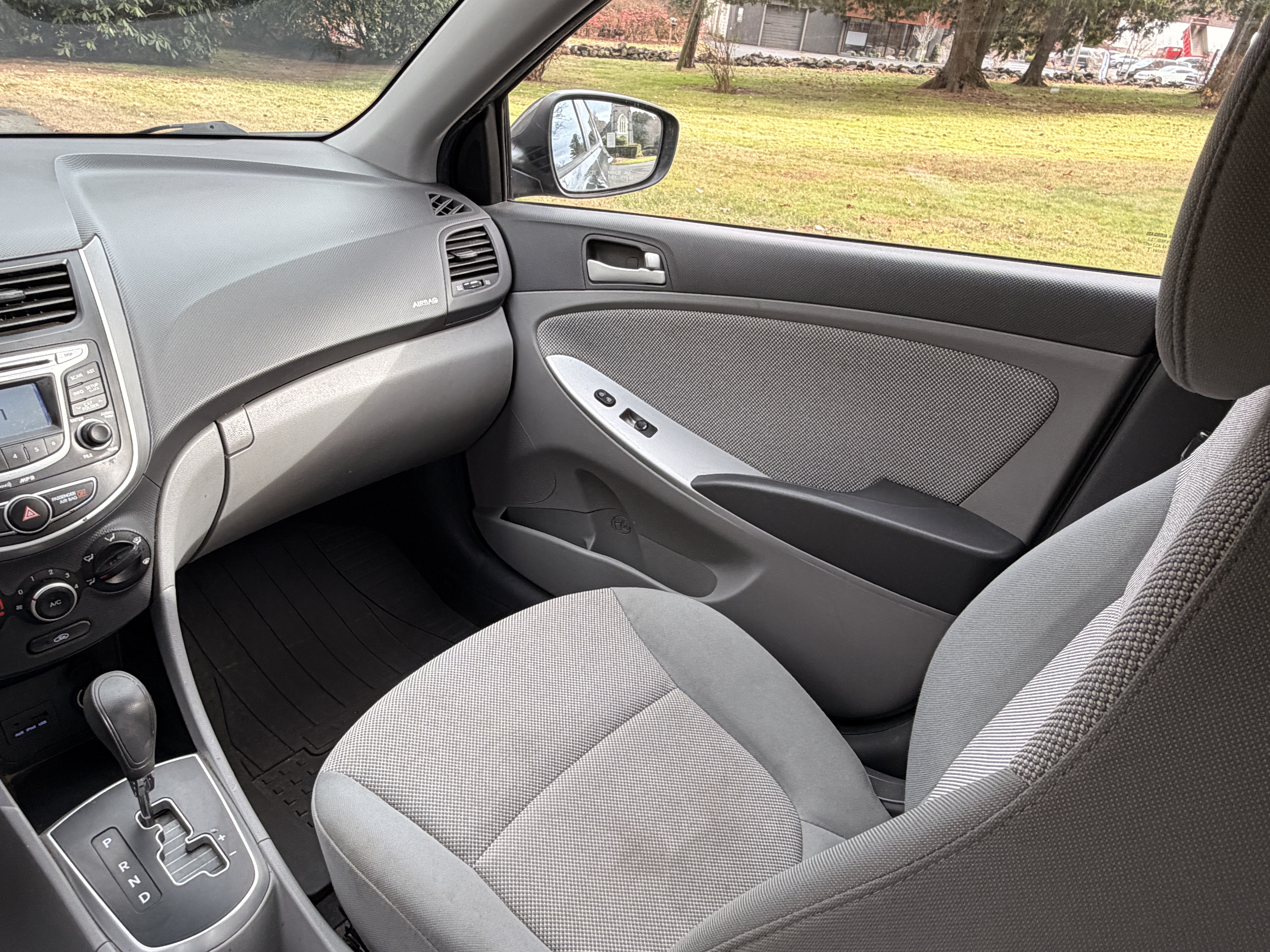 2013 Hyundai Accent GLS FWD - Clean, Maintained and Reliable 4D Sedan — photo 22